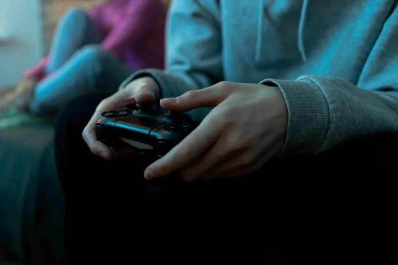 Dust Off and Dive Back In: Your No-Stress Playbook for Returning to Abandoned Games