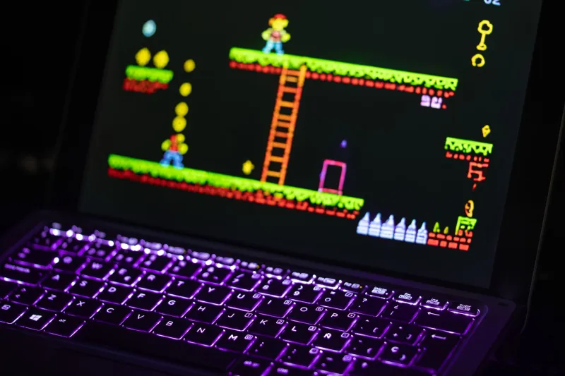 16 Bits of Glory: How Tiny Indie Games Are Beating Big Studios at Their Own Game